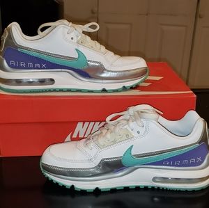 **SOLD**Nike Air Max LTD